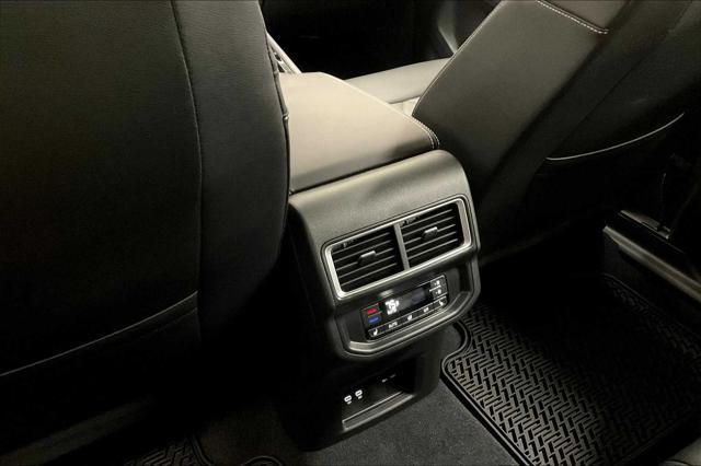 new 2025 Volkswagen Atlas car, priced at $56,244