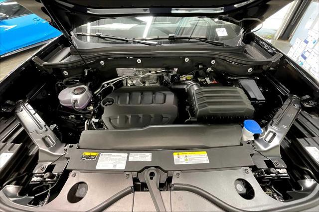 new 2025 Volkswagen Atlas car, priced at $56,244