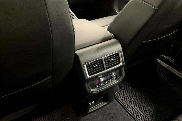 new 2025 Volkswagen Atlas car, priced at $56,244