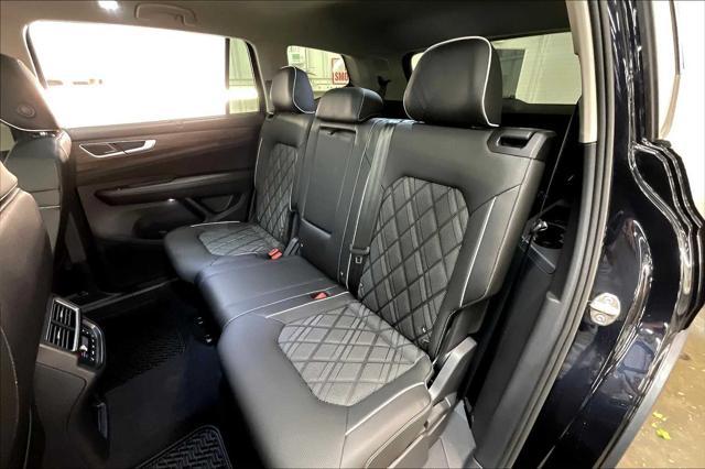 new 2025 Volkswagen Atlas car, priced at $56,244