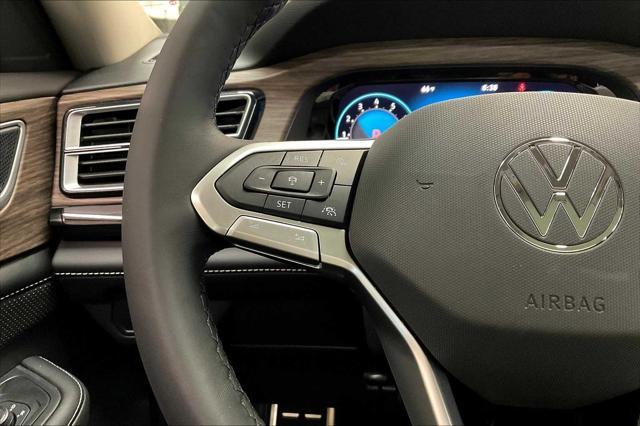 new 2025 Volkswagen Atlas car, priced at $56,244