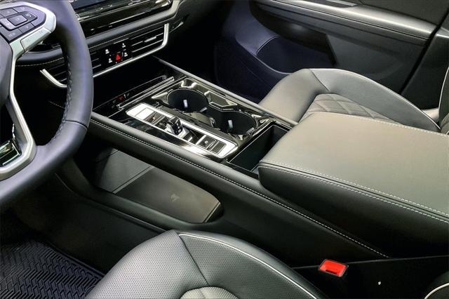 new 2025 Volkswagen Atlas car, priced at $56,939