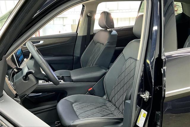 new 2025 Volkswagen Atlas car, priced at $56,939