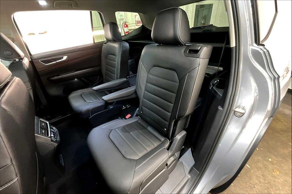 new 2026 Volkswagen Atlas car, priced at $53,034