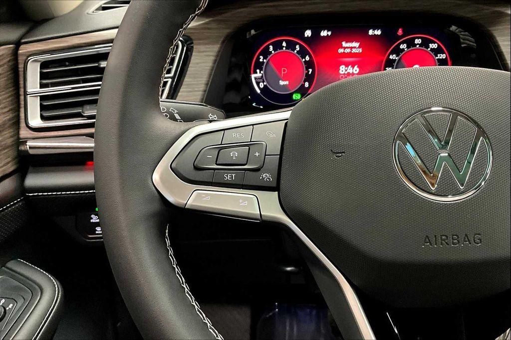 new 2026 Volkswagen Atlas car, priced at $53,034