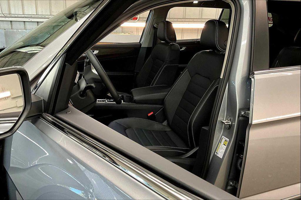 new 2026 Volkswagen Atlas car, priced at $53,034