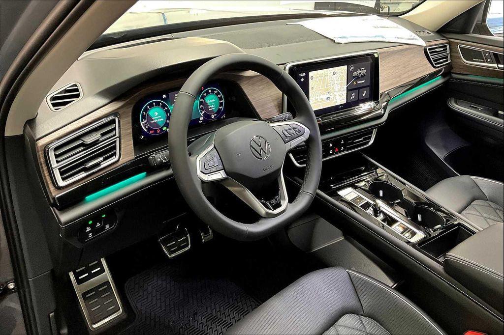 new 2025 Volkswagen Atlas car, priced at $56,699