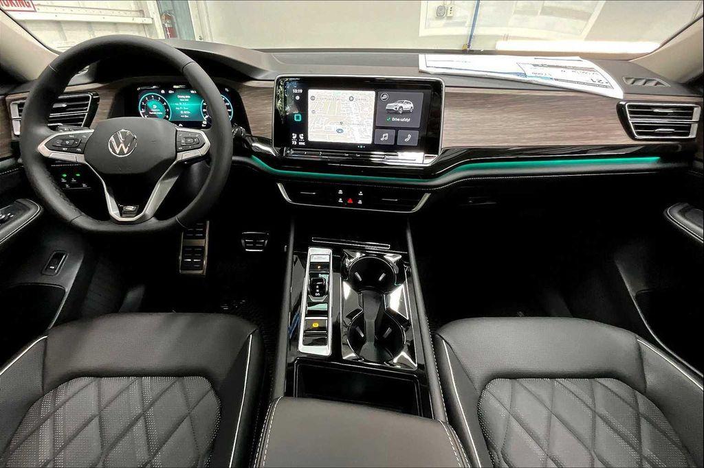 new 2025 Volkswagen Atlas car, priced at $56,699