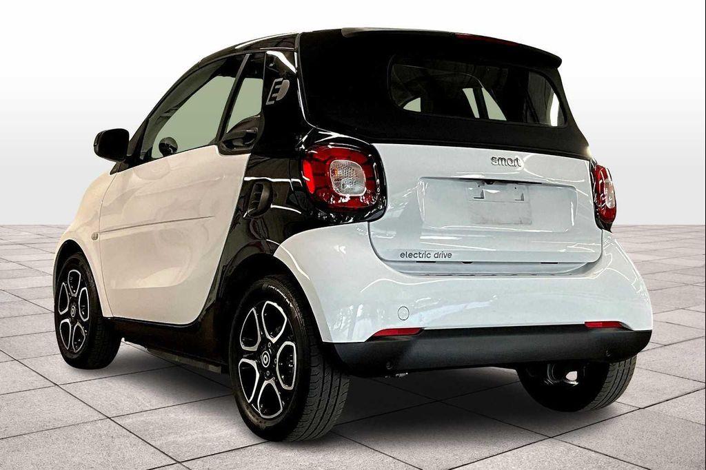 used 2018 smart ForTwo Electric Drive car, priced at $11,997