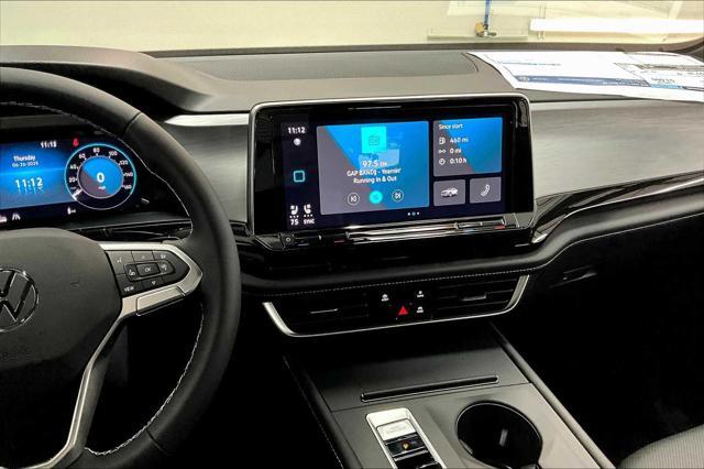 new 2025 Volkswagen Atlas Cross Sport car, priced at $40,921