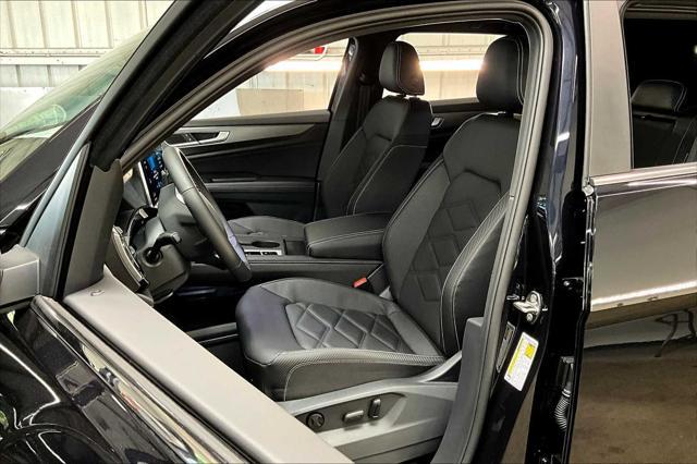 new 2025 Volkswagen Atlas Cross Sport car, priced at $40,921