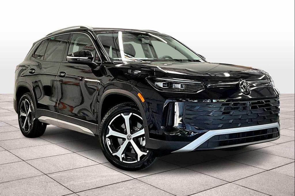 new 2025 Volkswagen Tiguan car, priced at $36,720
