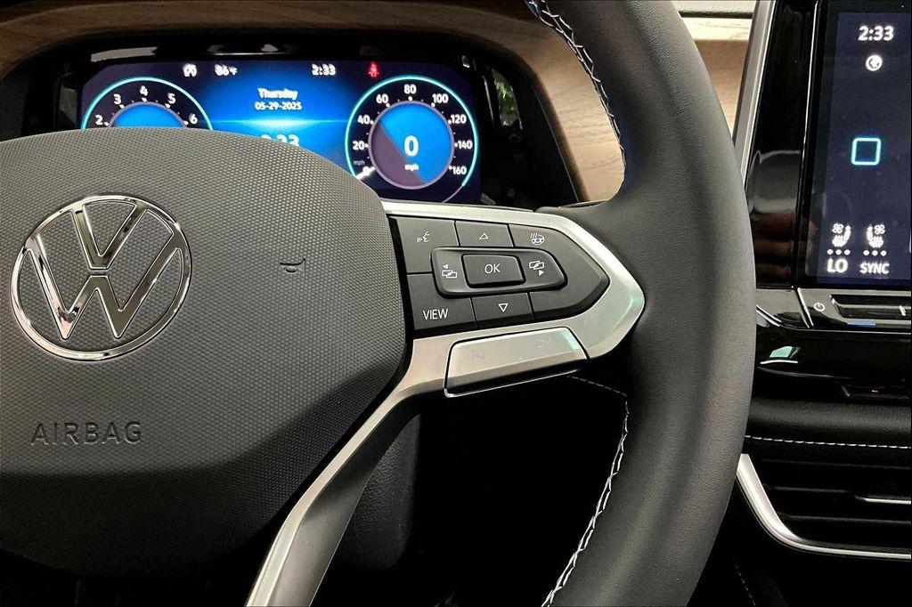 new 2025 Volkswagen Atlas car, priced at $48,387