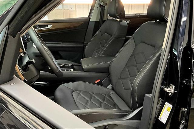 new 2025 Volkswagen Atlas car, priced at $48,387