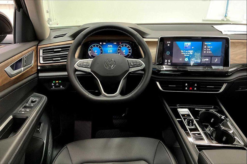 new 2025 Volkswagen Atlas car, priced at $48,387