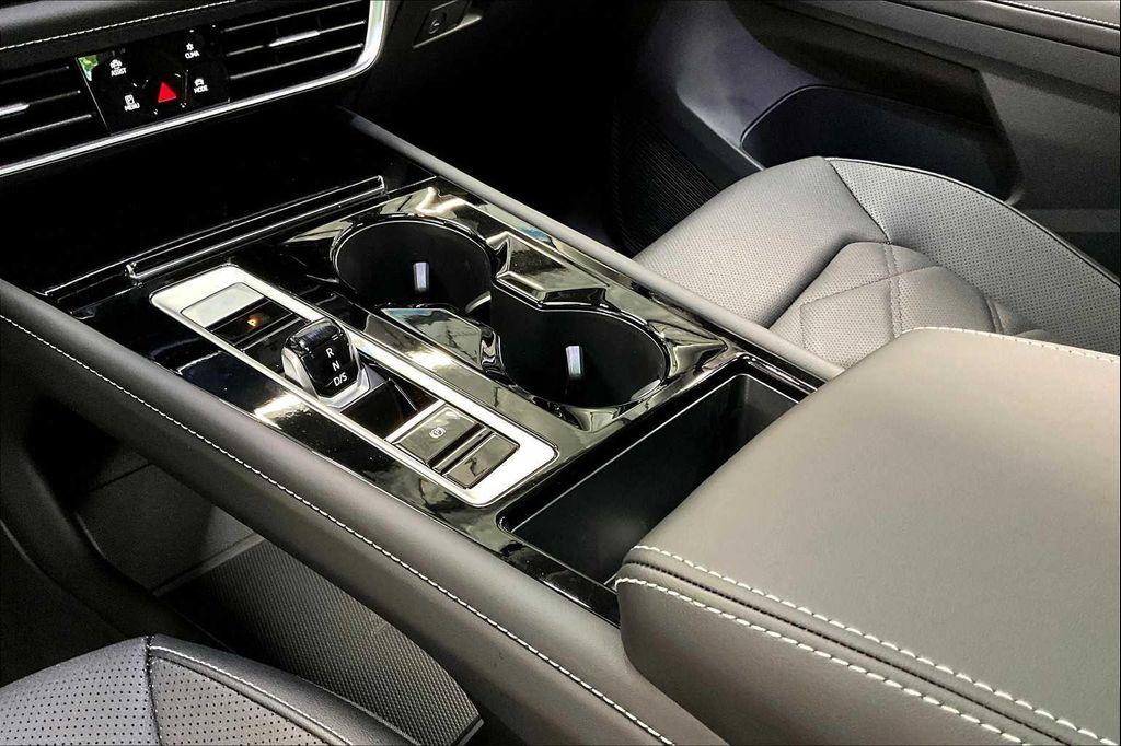 new 2025 Volkswagen Atlas car, priced at $48,387