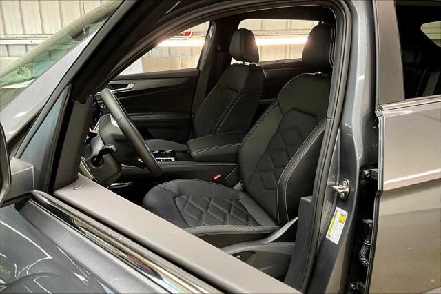 new 2025 Volkswagen Atlas Cross Sport car, priced at $43,288