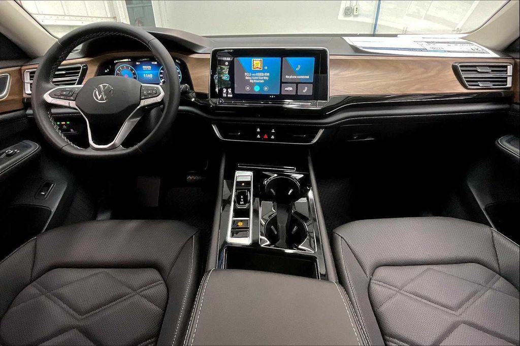 new 2025 Volkswagen Atlas car, priced at $46,492