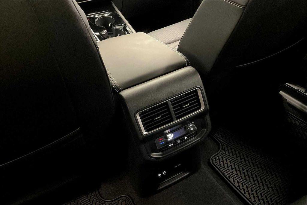 new 2025 Volkswagen Atlas car, priced at $46,492
