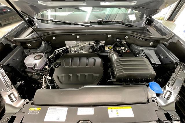 new 2025 Volkswagen Atlas car, priced at $46,492