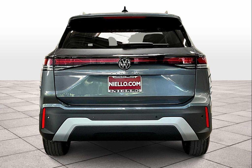new 2025 Volkswagen Tiguan car, priced at $31,520