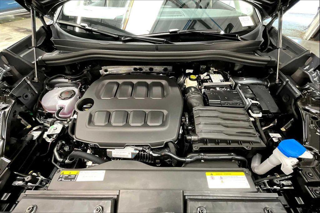 new 2025 Volkswagen Tiguan car, priced at $31,520