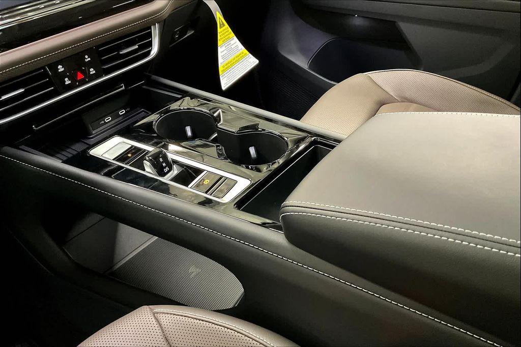new 2025 Volkswagen Atlas car, priced at $52,389