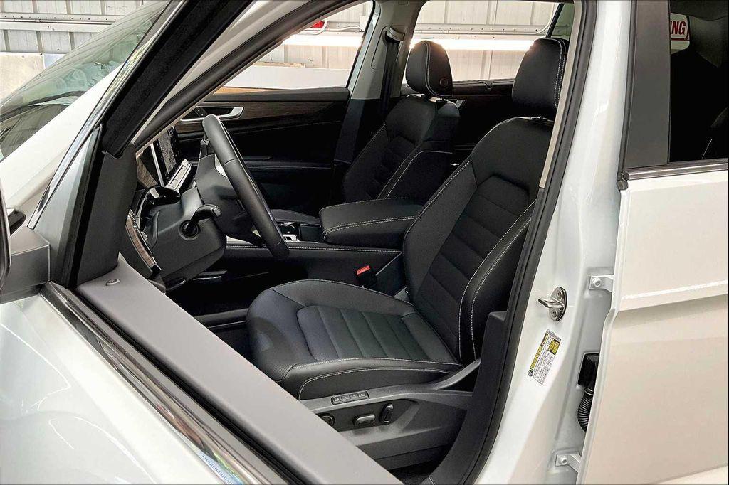 new 2026 Volkswagen Atlas car, priced at $53,489