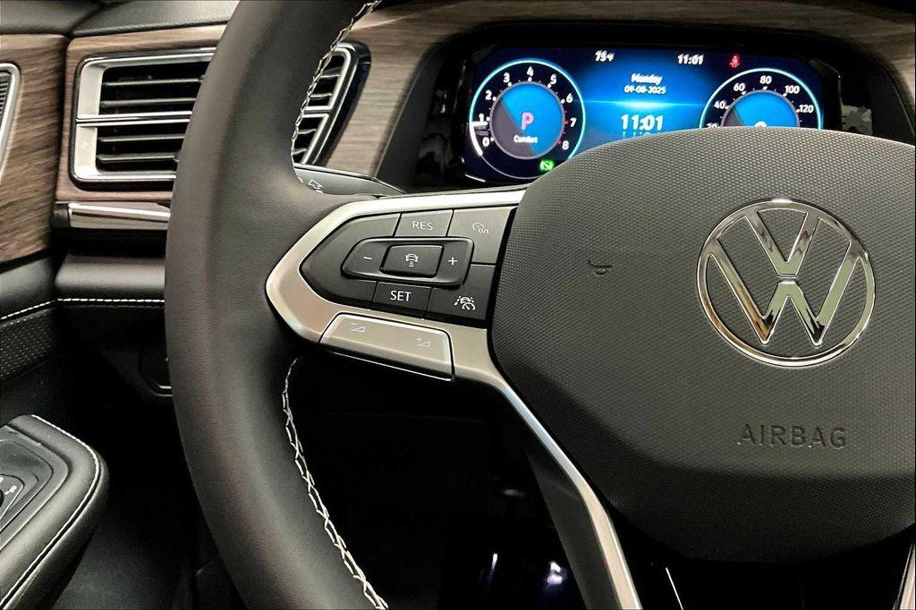new 2026 Volkswagen Atlas car, priced at $53,489