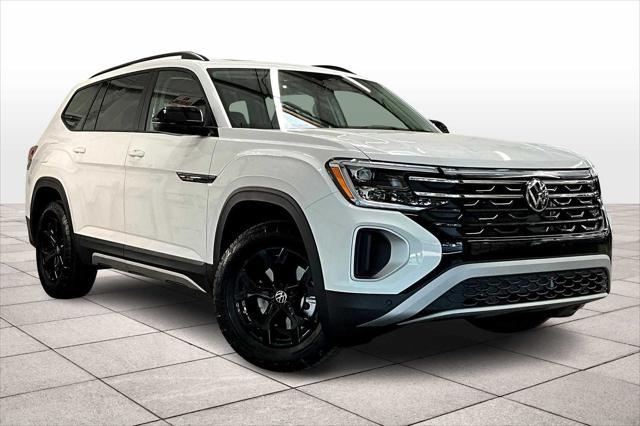 new 2025 Volkswagen Atlas car, priced at $49,059