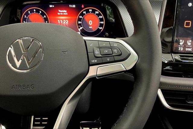 new 2025 Volkswagen Atlas car, priced at $49,059