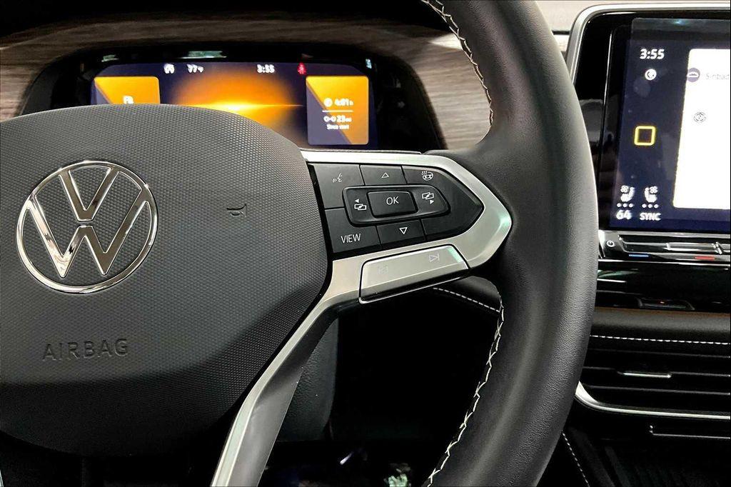 used 2025 Volkswagen Atlas car, priced at $44,816