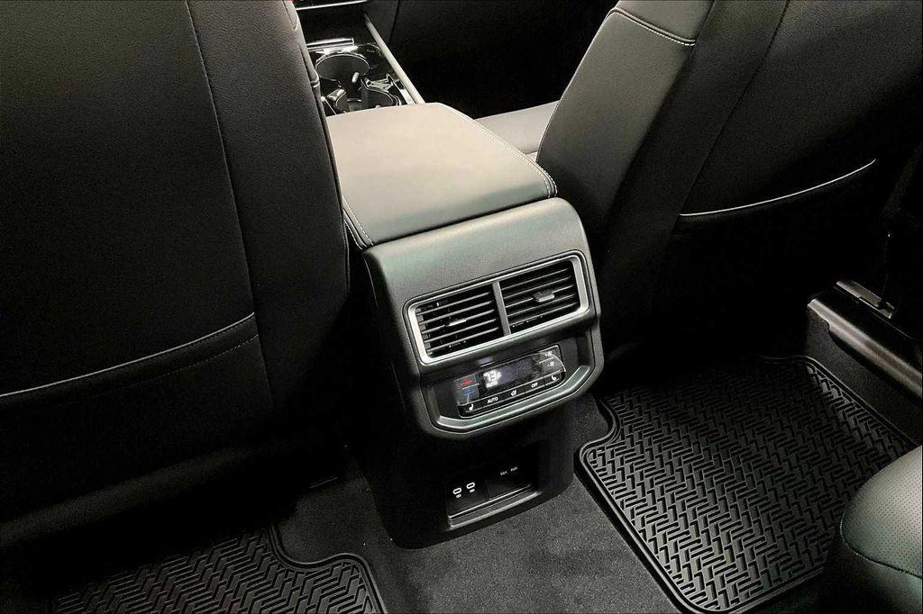 new 2025 Volkswagen Atlas car, priced at $56,939