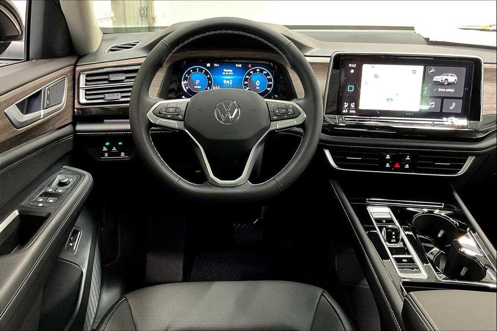 new 2026 Volkswagen Atlas car, priced at $52,339