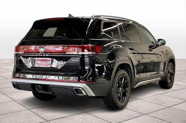 new 2025 Volkswagen Atlas car, priced at $49,121