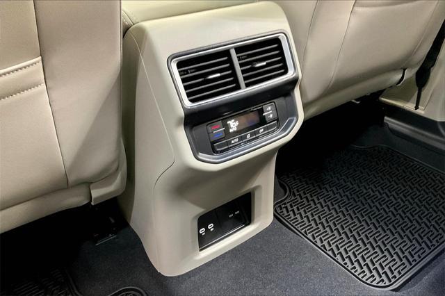 new 2025 Volkswagen Atlas car, priced at $48,387