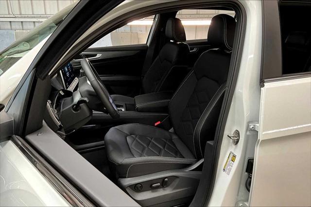 new 2025 Volkswagen Atlas Cross Sport car, priced at $40,811
