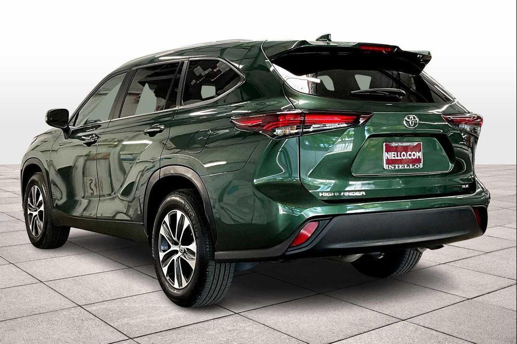 used 2024 Toyota Highlander car, priced at $41,016
