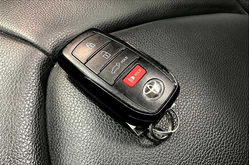 used 2024 Toyota Highlander car, priced at $41,016