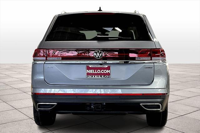 new 2025 Volkswagen Atlas car, priced at $50,556