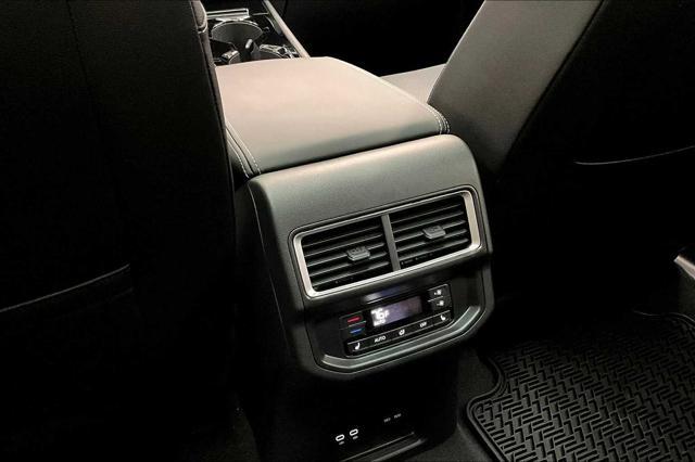 new 2025 Volkswagen Atlas car, priced at $57,394