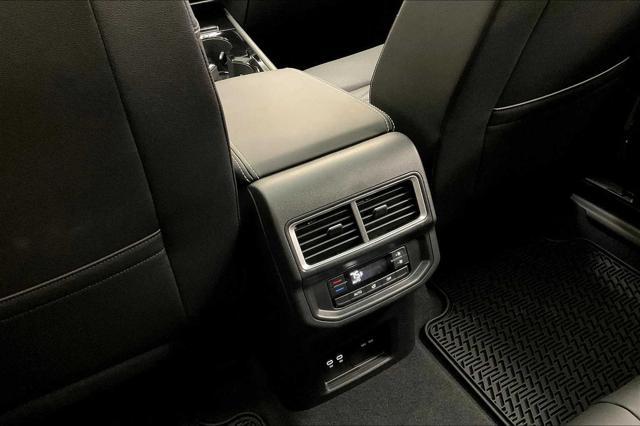 new 2025 Volkswagen Atlas car, priced at $47,087