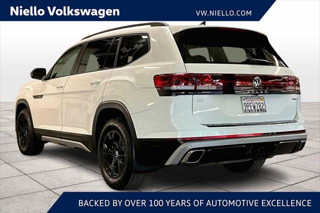 used 2025 Volkswagen Atlas car, priced at $47,290