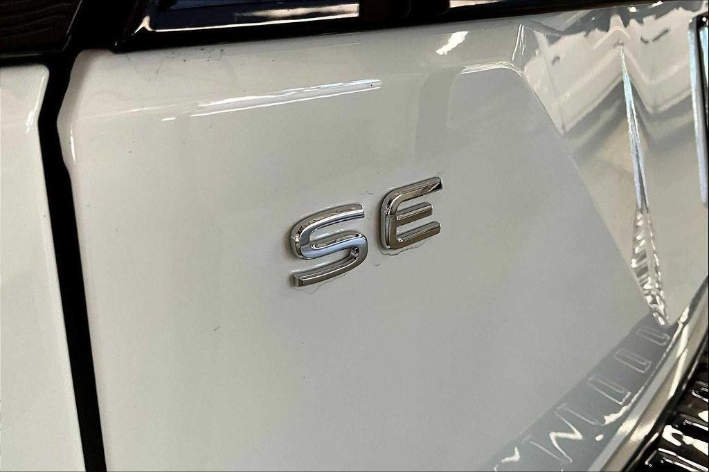 used 2025 Volkswagen Atlas car, priced at $43,327
