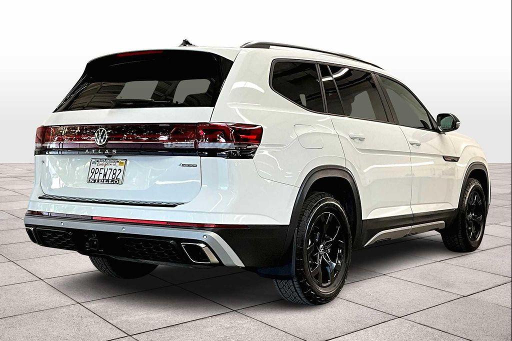 used 2025 Volkswagen Atlas car, priced at $43,327