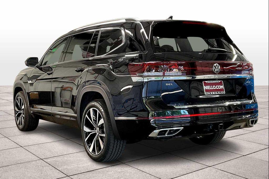 new 2025 Volkswagen Atlas car, priced at $56,244