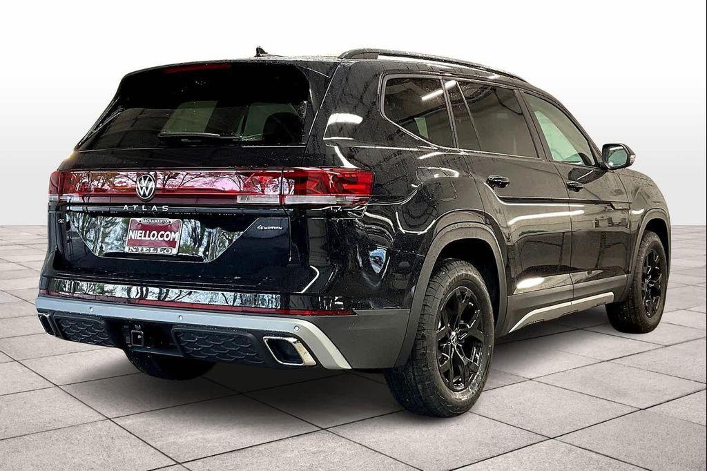 new 2025 Volkswagen Atlas car, priced at $49,059