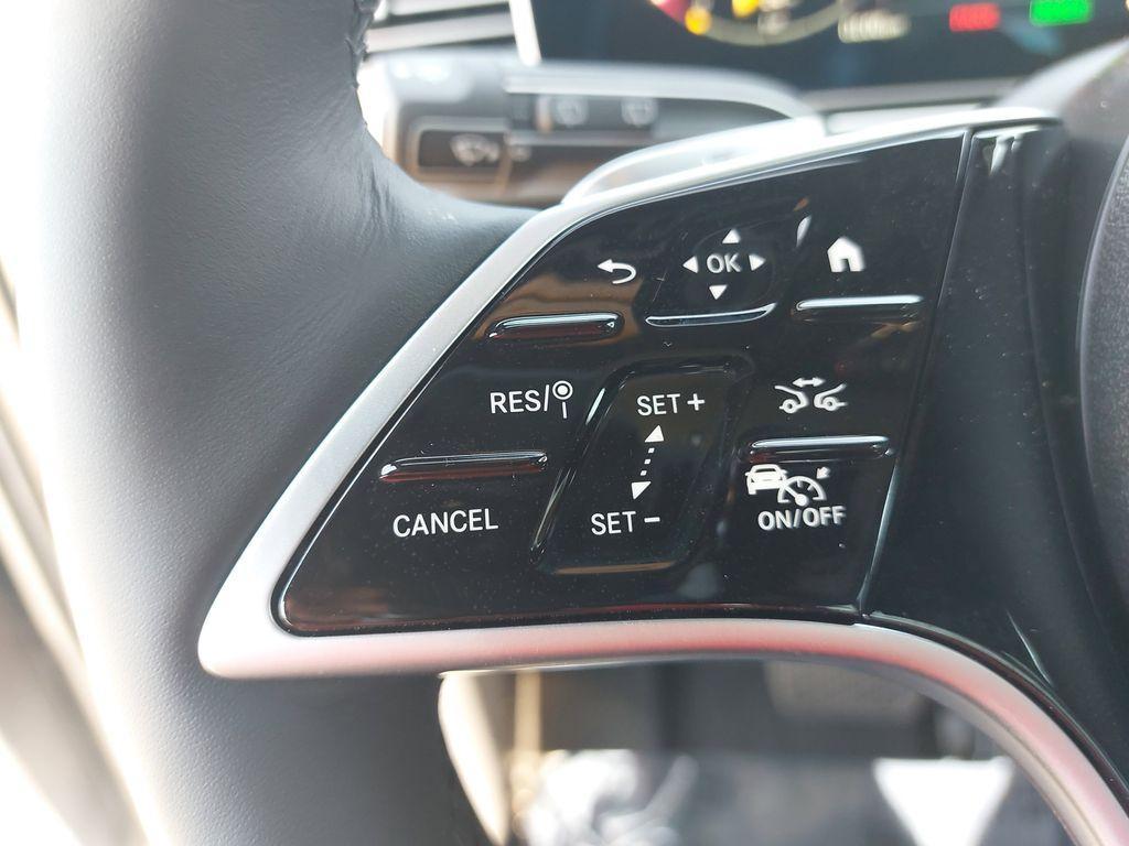 new 2025 Mercedes-Benz GLE 450e car, priced at $82,570