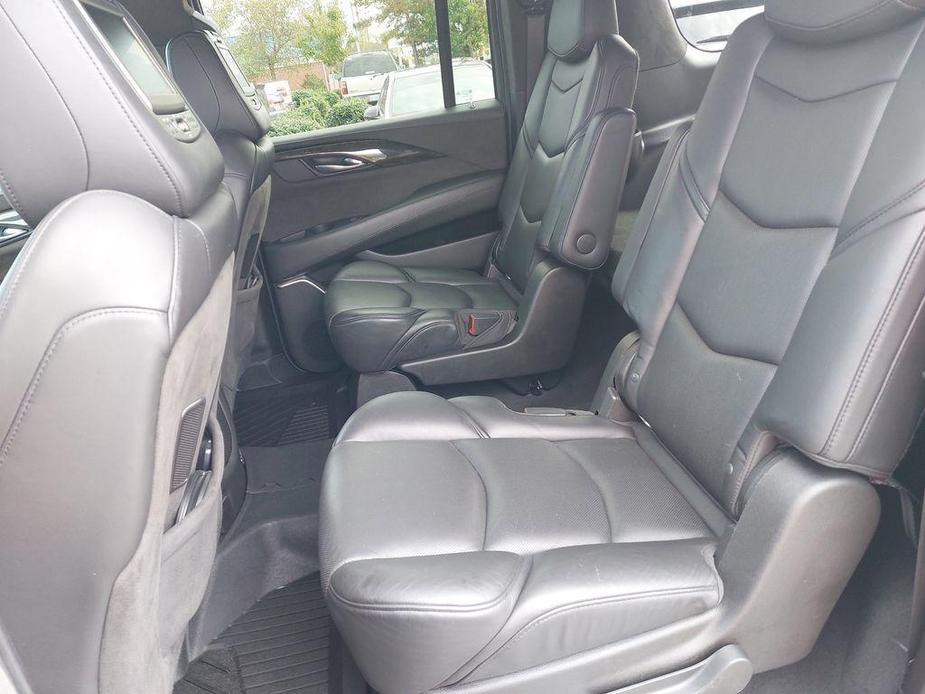 used 2019 Cadillac Escalade ESV car, priced at $42,010