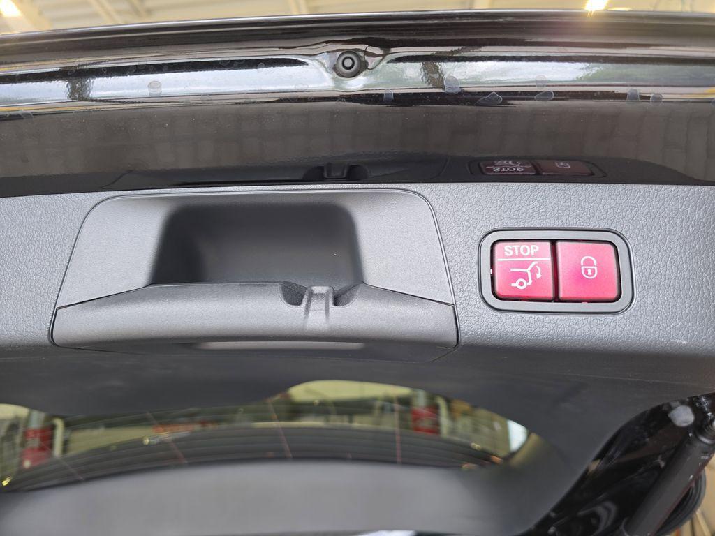 new 2026 Mercedes-Benz GLB 250 car, priced at $49,745